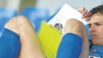 <b>DUDAS. </b>Chris Coleman debe replantearse sus ideas.