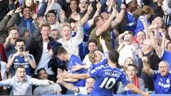 El Chelsea supera al United y se adueña de la Premier League