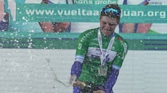 Remco Evenepoel, en el podio de la Vuelta a San Juan.