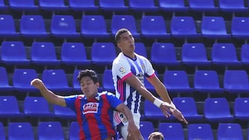 El Yamiq, ante el Eibar.
 