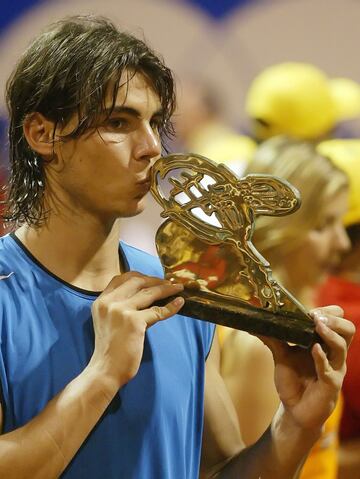 Rafa Nadal en el Brasil Open de 2005, ganó a Alberto Martín por 6-0 6-7 (2) 6-1.