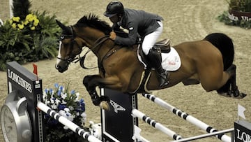 El jinete espa&ntilde;ol Sergio &Aacute;lvarez Moya monta a lomos de Array&aacute;n durante las FEI World Cup Finals de saltos.