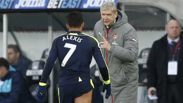 Alexis S&aacute;nchez y Arsene Wenger.