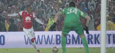 Armani se reencuentra con Santa Fe: una vieja rivalidad del FPC