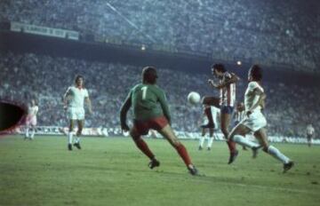 El 28 de septiembre de 1977 el Atlético de Madrid tenía que remontar el 2-1 de la ida al Dinamo Bucarest en la primera ronda de la Copa de Europa. Los del Manzanares ganaron 2-0 en el Calderón con goles de Benegas y Rubén Cano. 

