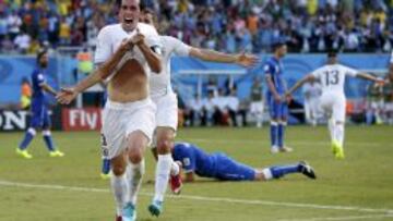 Godín marcó a Italia en el Mundial.