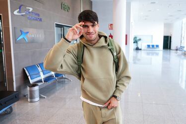 Nadal contin¨²a entren¨¢ndose y Alcaraz ya est¨¢ en M¨¢laga
