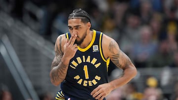 Obi Toppin (Indiana Pacers celebrates) ante Minnesota Timberwolves.