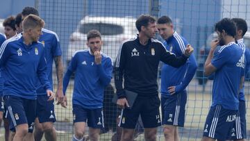 Ziganda durante un entrenamiento con el Oviedo.