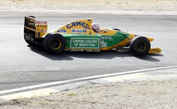 Tercera edición de la reunión y exhibición de automóviles clásicos en el circuito del Jarama

