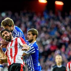 Carlos Vela, con pocos minutos en el Real Sociedad vs Athletic Club