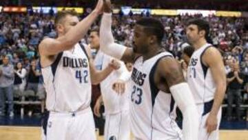 Dallas gana un drama y deja a los Rockets contra las cuerdas