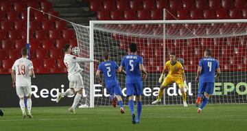 1-0. Álvaro Morata marcó el primer gol.