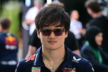 En Red Bull tiran pedrada a Checo Pérez