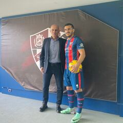 Elady: “Espero aportar trabajo y goles”