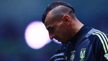 Soccer Football - Liga MX - Final - Second Leg - Toluca v Tigres UANL - Estadio Nemesio Diez, Toluca, Mexico - December 14, 2025 Tigres UANL's Nahuel Guzman during the shoot-out REUTERS/Eloisa Sanchez