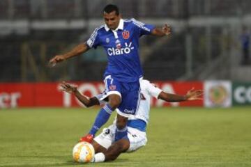 César Cortés se quedó en la U a fines de 2014 por petición de Lasarte, aunque esta vez Azul Azul está convencida de buscarle otro destino.