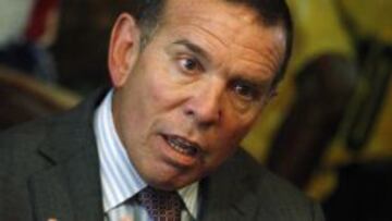 Juan Ángel Napout, presidente de la Conmebol, aclaró que pueden haber duras sanciones en Copa América si hay casos de racismo.