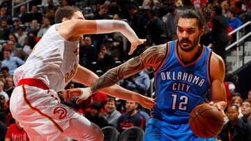 Steven Adams, durante un partido.