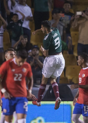 El duelo entre México y Costa Rica en imágenes