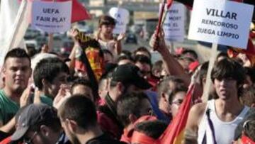 <b>MANIFESTACIÓN. </b>La afición del Mallorca clama por la exclusión del equipo de la Europa League.