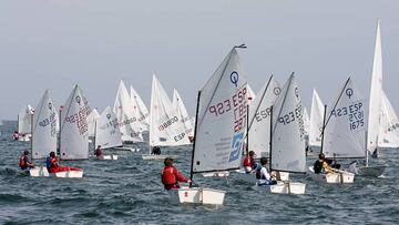 Fiesta de la vela ligera en el Trofeo Artea-José Luis de Ugarte
