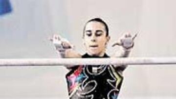 <b>SORPRENDENTE. </b>Lenika de Simone logró el bronce en asimétricas donde apenas contaba.