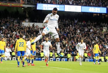 Casemiro, more box-to-box
than a defensive midfielder