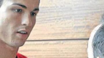 <b>FELIZ. </b>Cristiano Ronaldo se mostró sonriente ante la Prensa.
