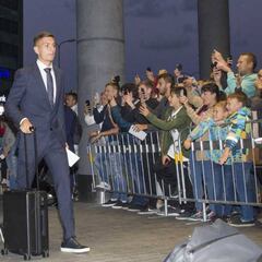 El Madrid llegó a Tallin y le esperaron 300 hinchas