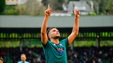 Álvaro Giménez, con 11 goles el año pasado, será la referencia ofensiva del Racing de Ferrol.