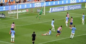 La última ocasión del Atlético la frustró Willy Caballero con una excelente parada.