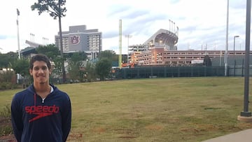 Hugo González en Auburn.