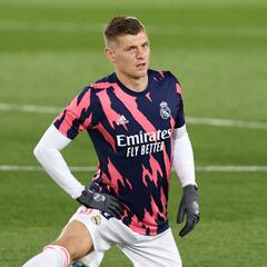 Kroos pone recto a un hater