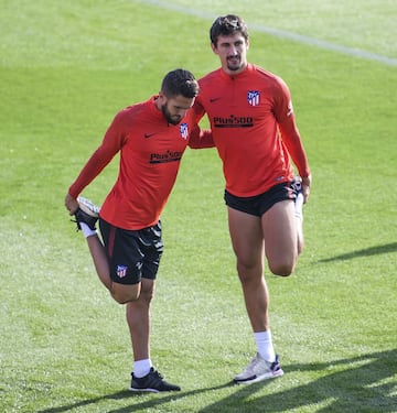 Koke y Savic. 