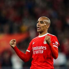 João Mário: de fracasar en el Inter de Milan a goleador en el Benfica