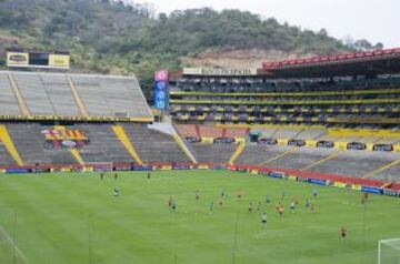 Entrenamiento de La Roja en el Estadio Monumental de Guayaquil.