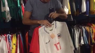 La increíble tienda en Brasil con más de 6 mil camisetas de fútbol