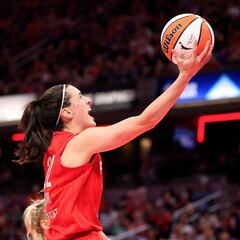 How did Caitlin Clark make more WNBA history in Indiana Fever’s win over Phoenix Mercury?