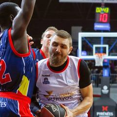 El Burgos logra una victoria clave en su lucha por salvarse