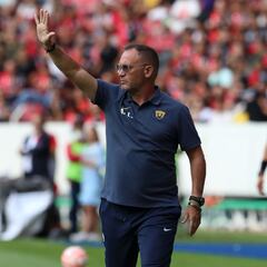 Chivas y Necaxa no han contactado a Andrés Lillini