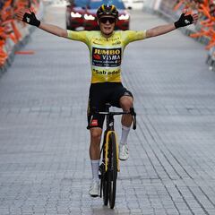 Higuita, el mejor colombiano en la exhibición de Vingegaard