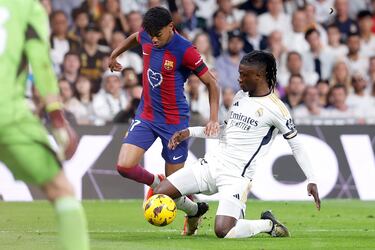Partidazo en el Bernabéu. El chaval volvió a ser el mejor del Barcelona y fue el autor de un gol fantasma. Disparó al Barca y subió notablemente la sensación de peligro cada vez que tenía el balón.