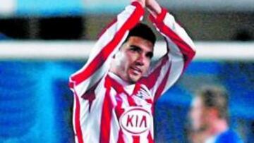 <b>AGRADECIDO. </b>Reyes aplaude al ser sustituido el sábado en Xerez.