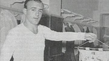 Alfredo Di Stéfano tras su fichaje por el Real Madrid.