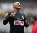 Humberto Suazo tuvo altercado con hinchas de Monterrey