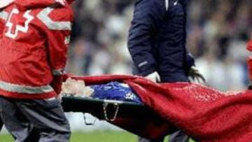 <B>CHAMPIONS.</B> Nedved se lesionó contra el Real Madrid en Champions y será baja en los próximos compromisos de la Juventus.