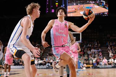 ¿Quién es Karim López, la futura estrella mexicana de la NBA que ha fichado por Adidas?