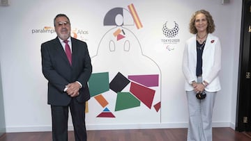 Miguel Carballeda, junto a la Infanta Elena.