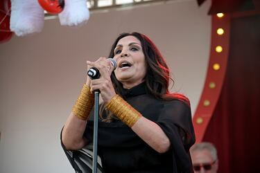 En el programa de Bertín Osborne, la integrante del grupo musical Azúcar Moreno explicó: "Siempre he sido una mujer que ha tenido las cosas claras pero la enfermedad me enseñó a no hacer planes, ahora soy la mujer sin planes. Voy a vivir el día a día". Encarna, afortunadamente, está curada y sigue su trayectoria musical de éxito. 